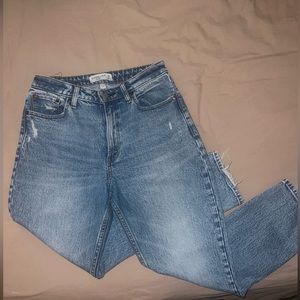 Abercrombie & Fitch, Mom jeans